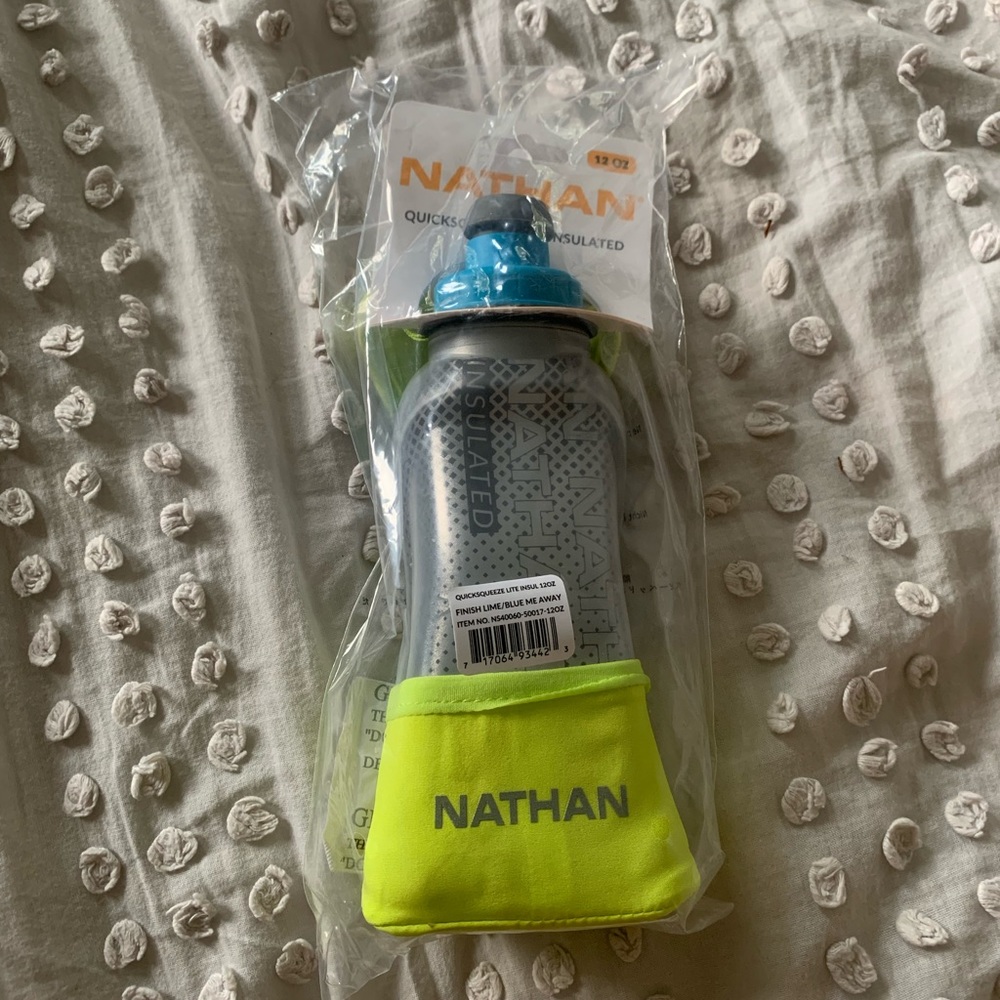 Nathan quick squeeze lite insulated 12 oz water bottle